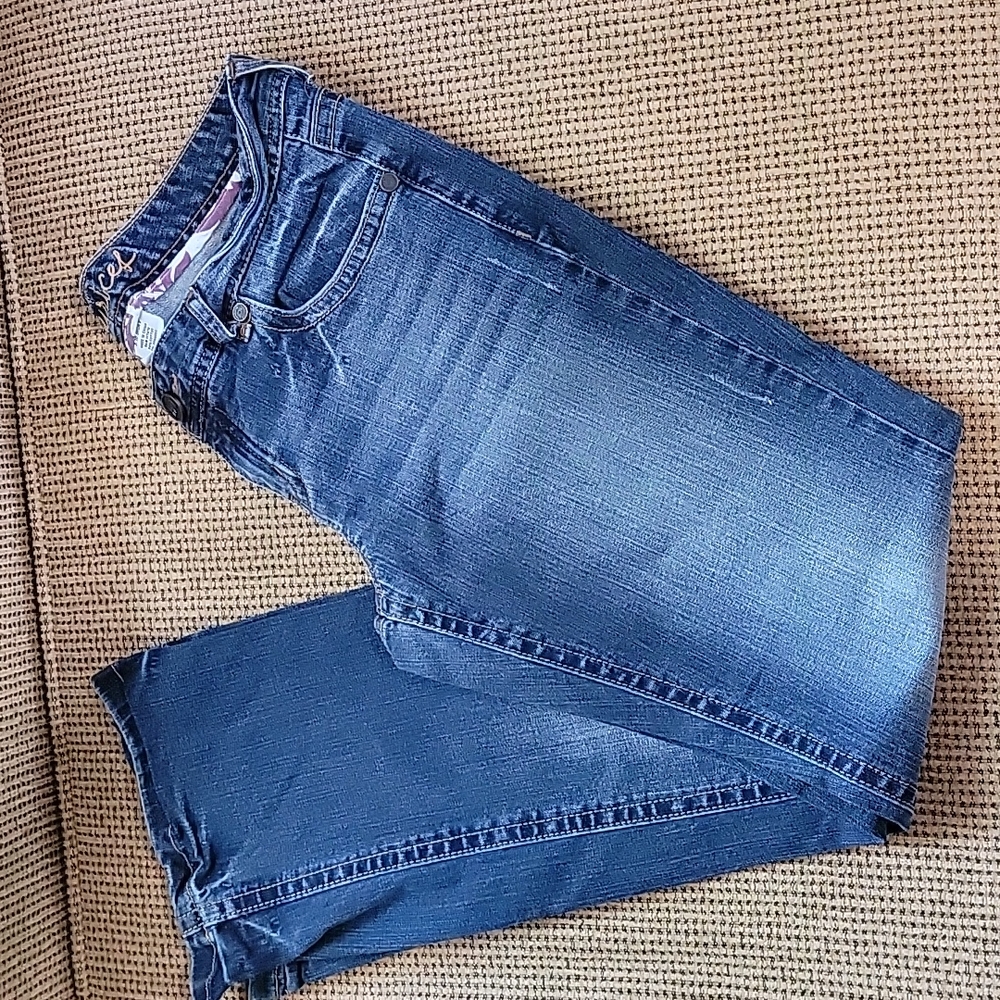 Maurices jeans, size 9/10 short
